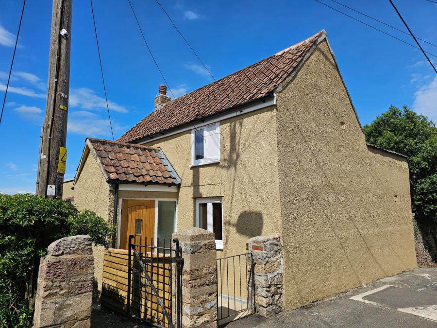 House High Street in Banwell