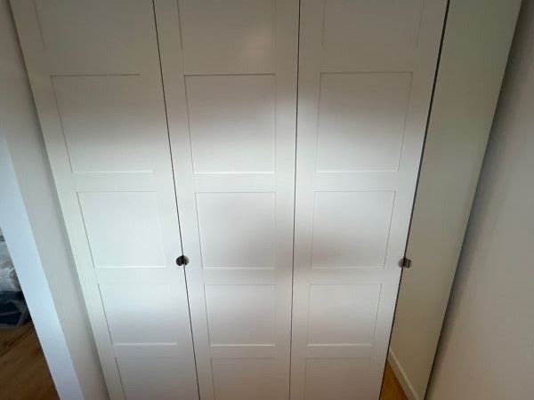 Room Mills Grove in Greater London