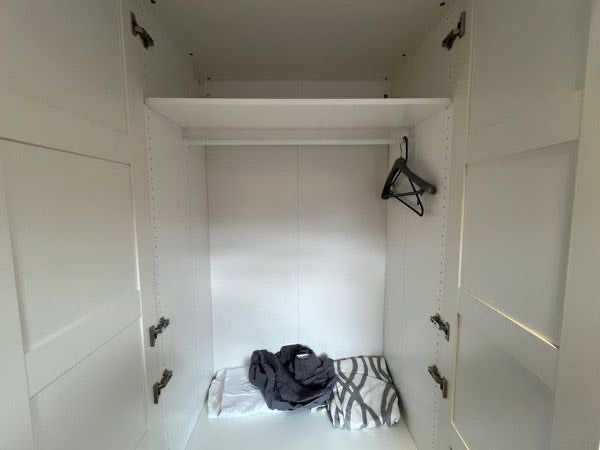 Room Mills Grove in Greater London