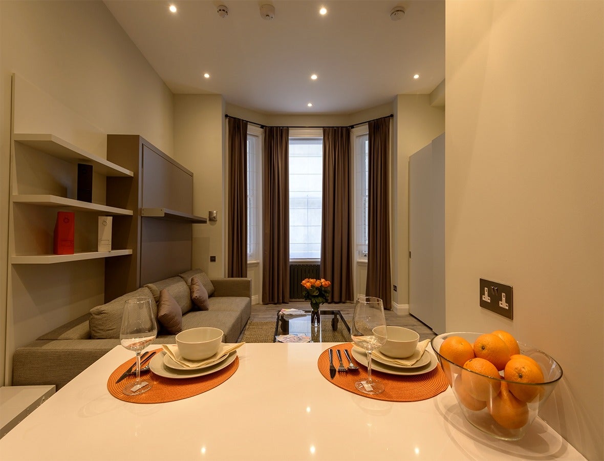 Flat West End Lane in Greater London