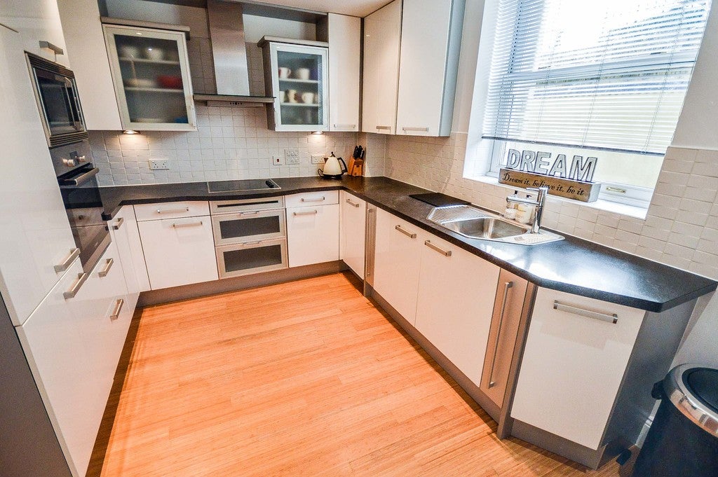 Flat Cavendish Road in Trafford