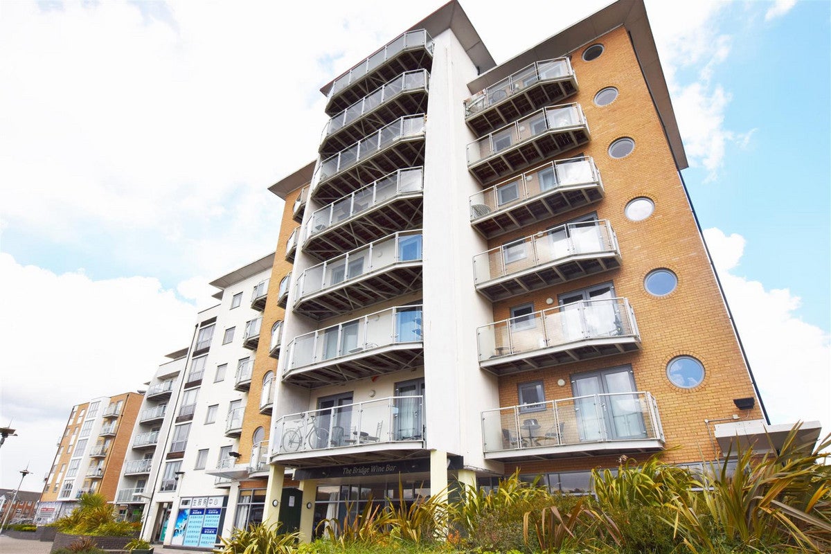Flat Caelum Drive in Colchester