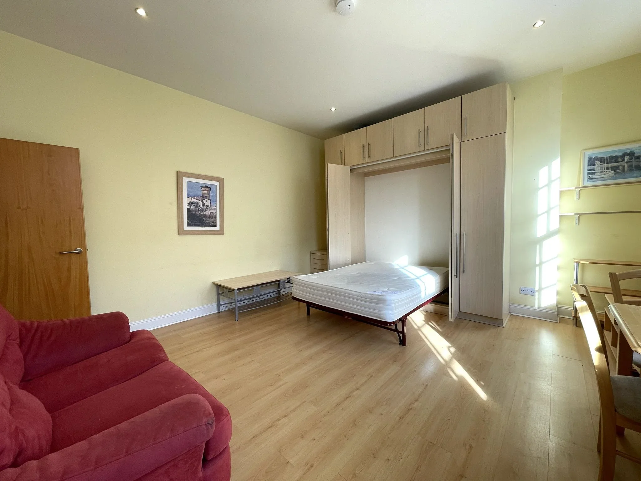 Flat Cambrian Place in Swansea