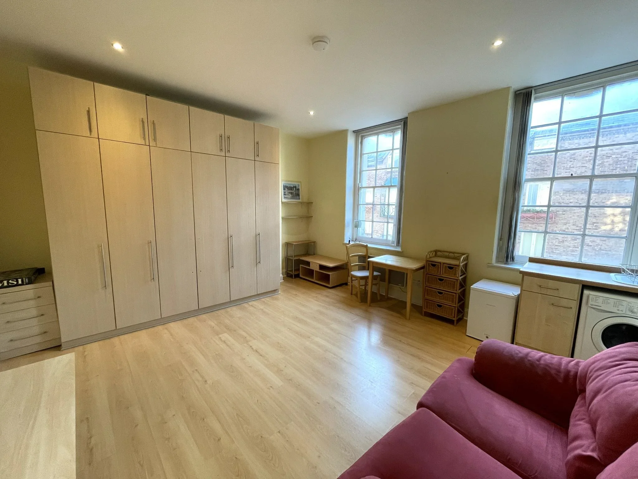 Flat Cambrian Place in Swansea