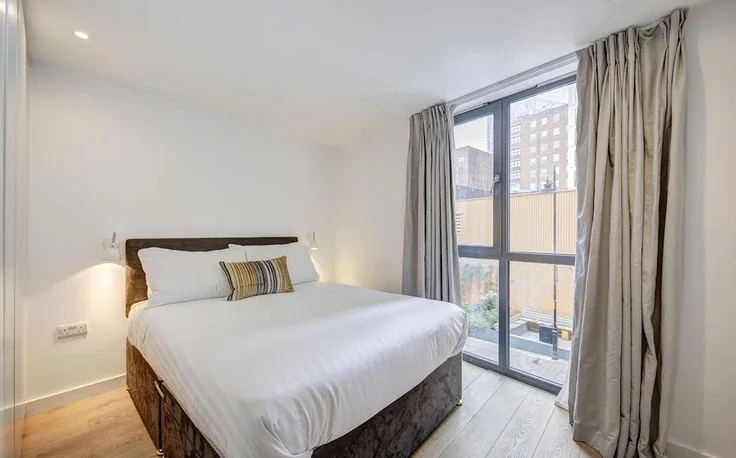 Flat Weston Street in Greater London