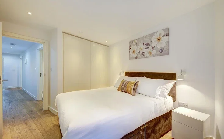 Flat Weston Street in Greater London