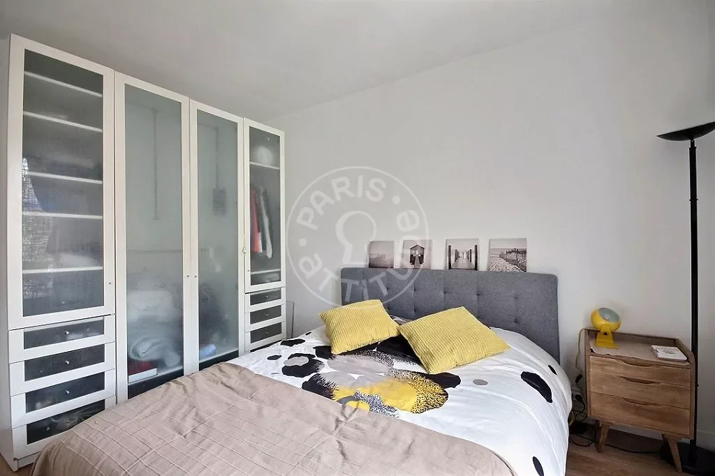 Appartement Rue de la Croix Nivert à Paris