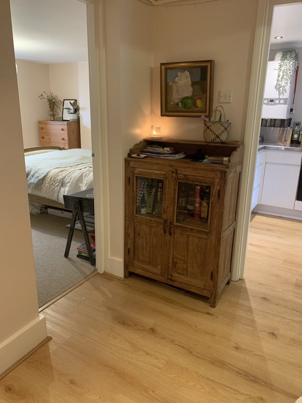 Flat Erlanger Road in Greater London