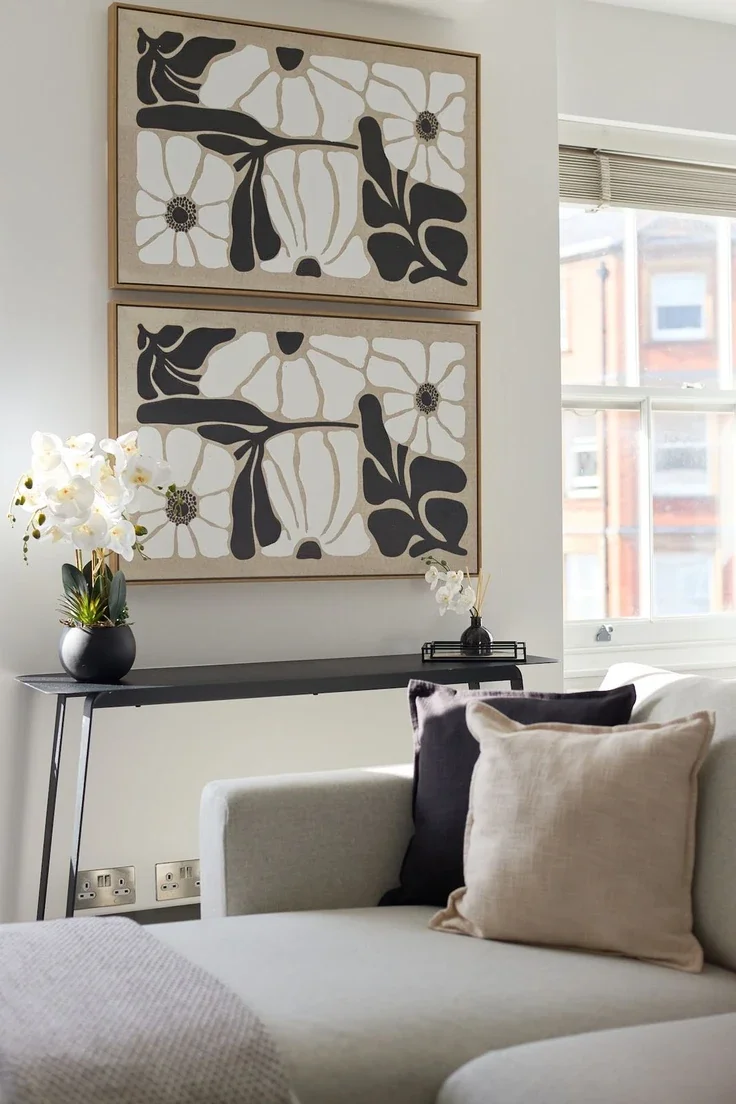 Flat Queensway in City of Westminster