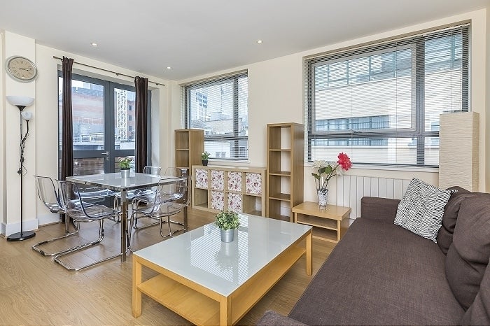 Flat Minories in City of London