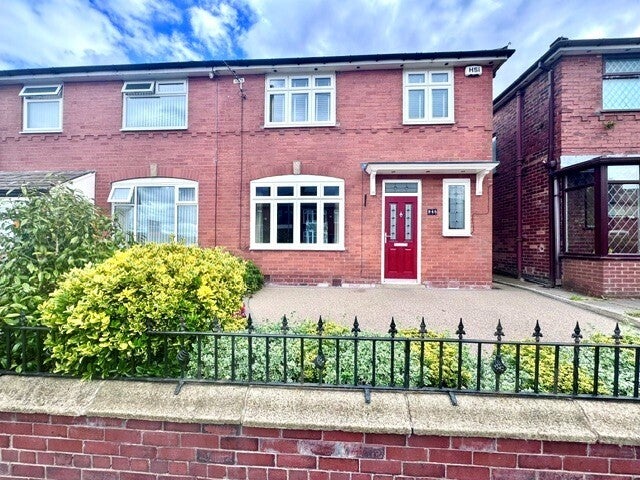 House Longfield Road in Bolton