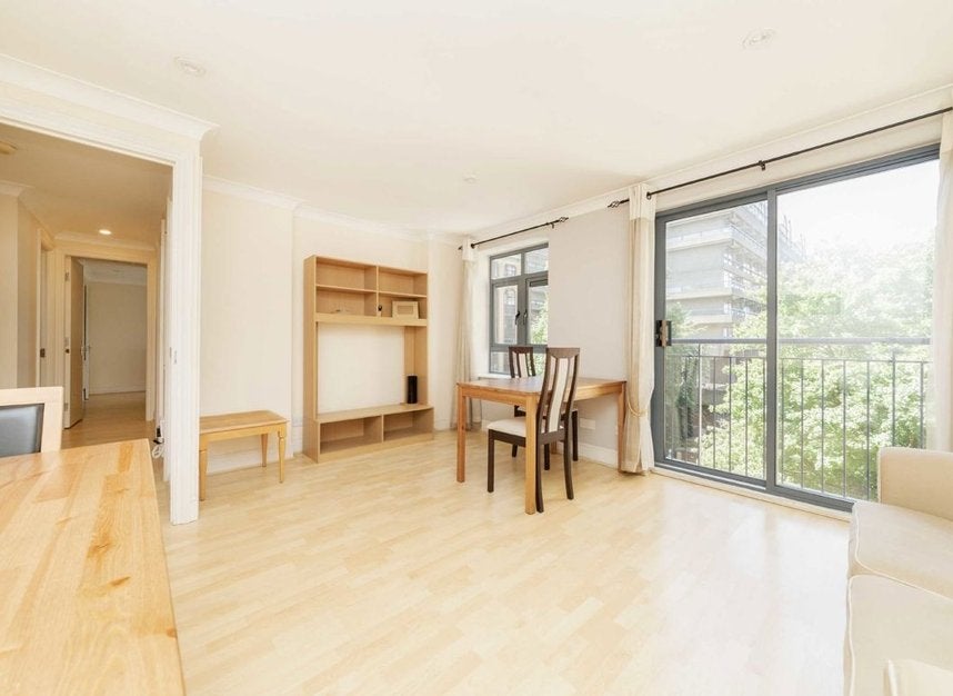 Flat Bridgewater Square in City of London