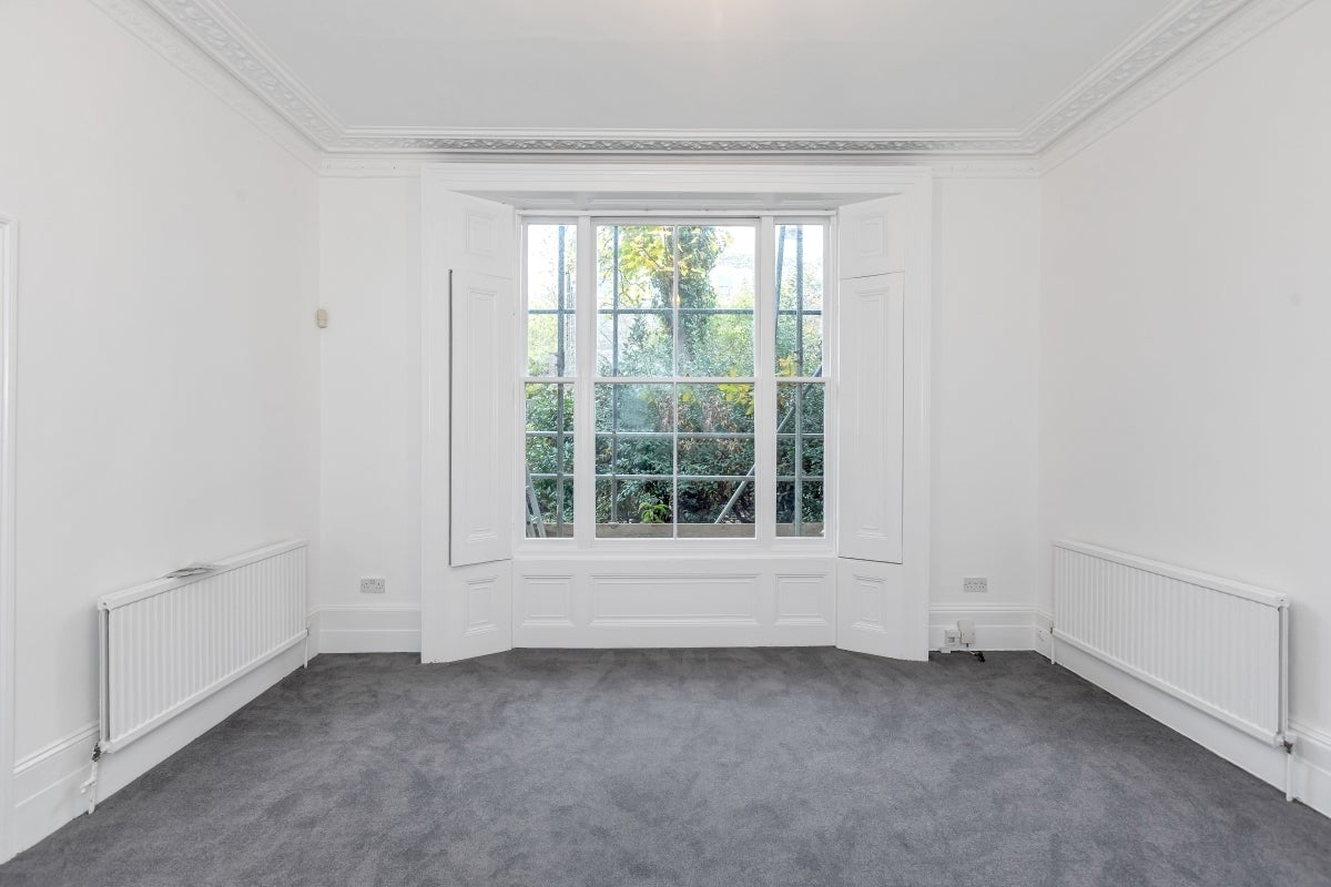 Flat Granville Park in Greater London