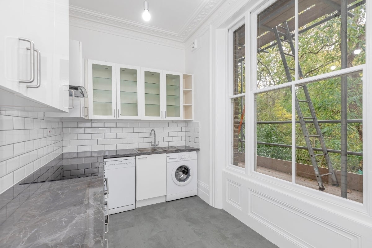 Flat Granville Park in Greater London
