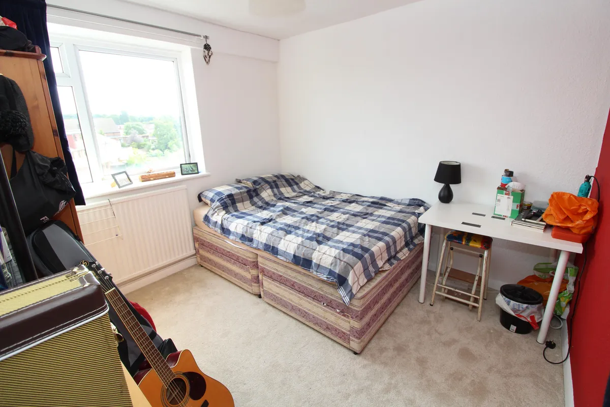 Flat Grand Drive in Greater London