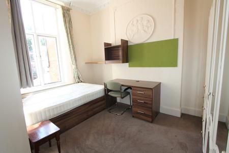 Room Dale Street in Royal Leamington Spa
