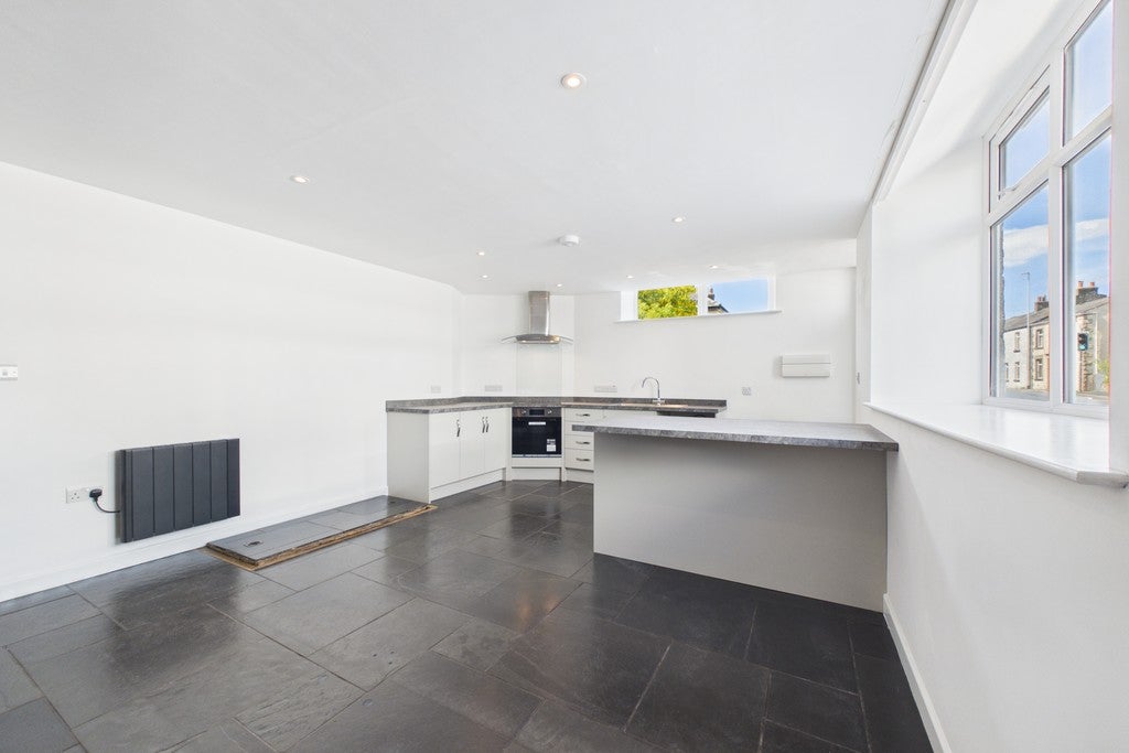 Flat Kellet Road in Lancaster
