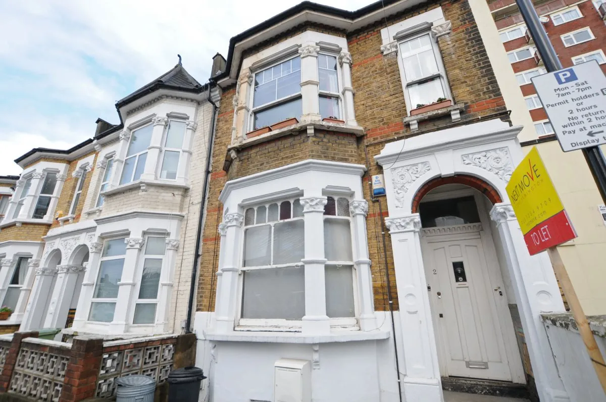 Flat Princess May Road in Greater London