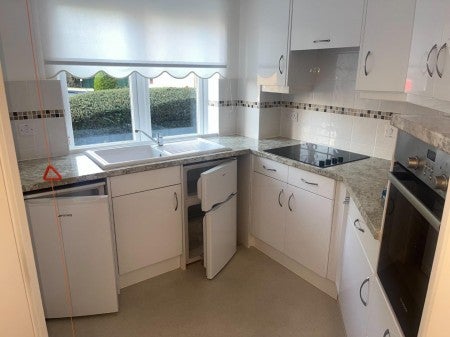 Flat Wortley Road in Highcliffe-on-Sea