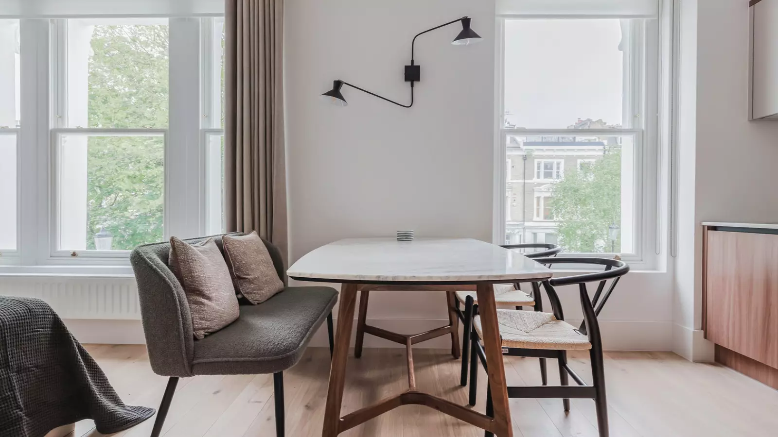 Flat Russell Road in Greater London