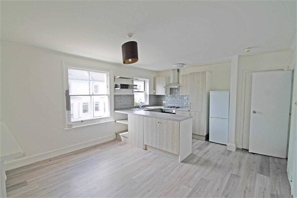 Flat Lansdowne Street in Hove