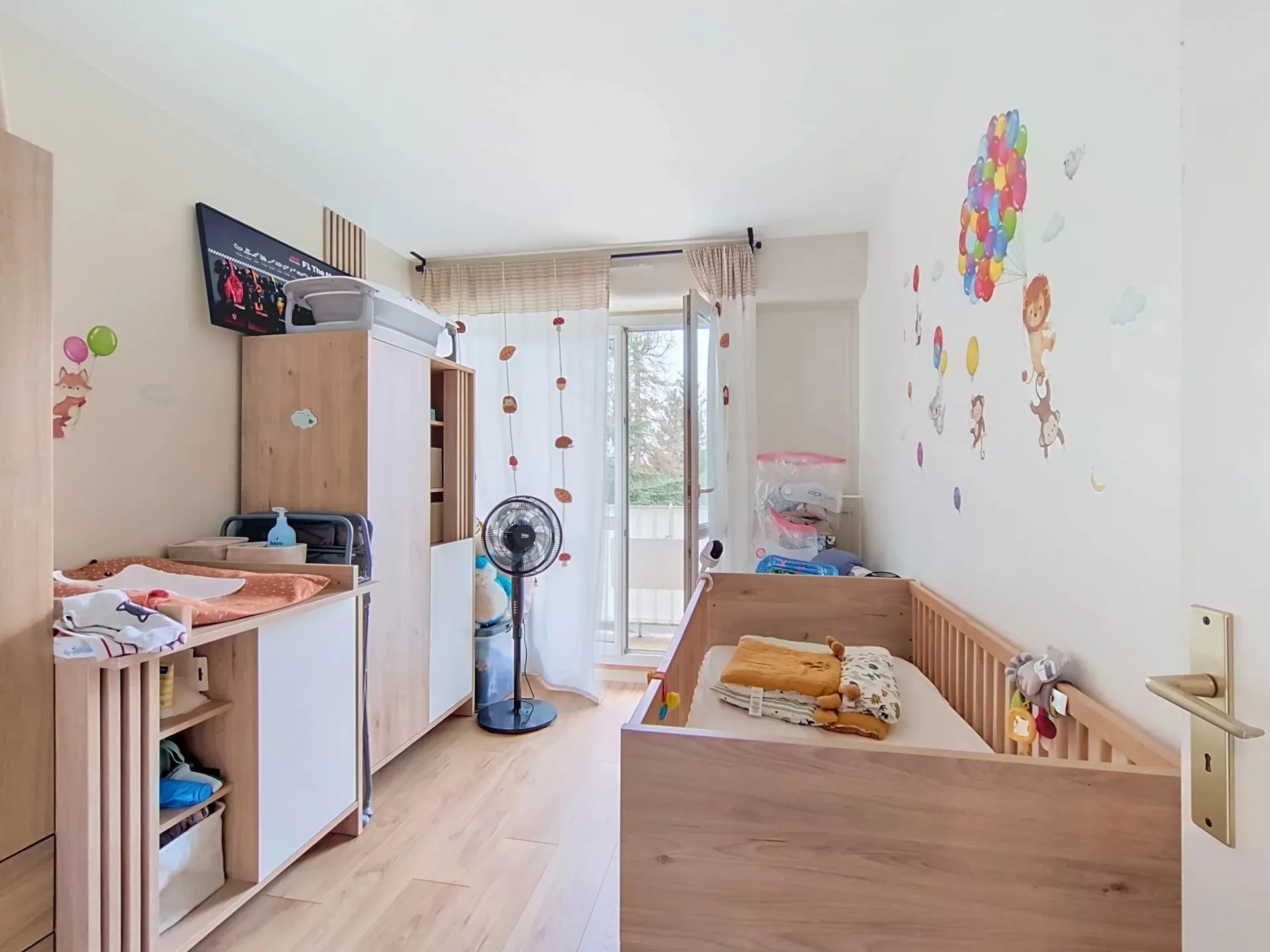Appartement Avenue Paul Vaillant-Couturier à Paray-Vieille-Poste