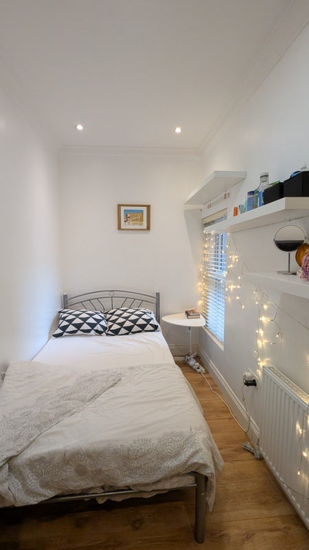 Room Gloucester Drive in Greater London