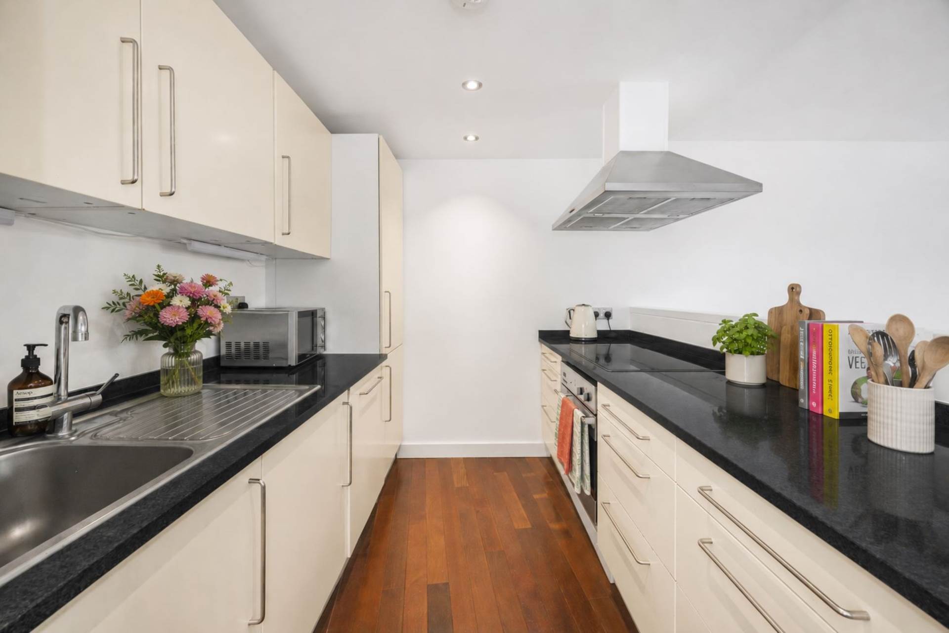 Flat Redchurch Street in Greater London