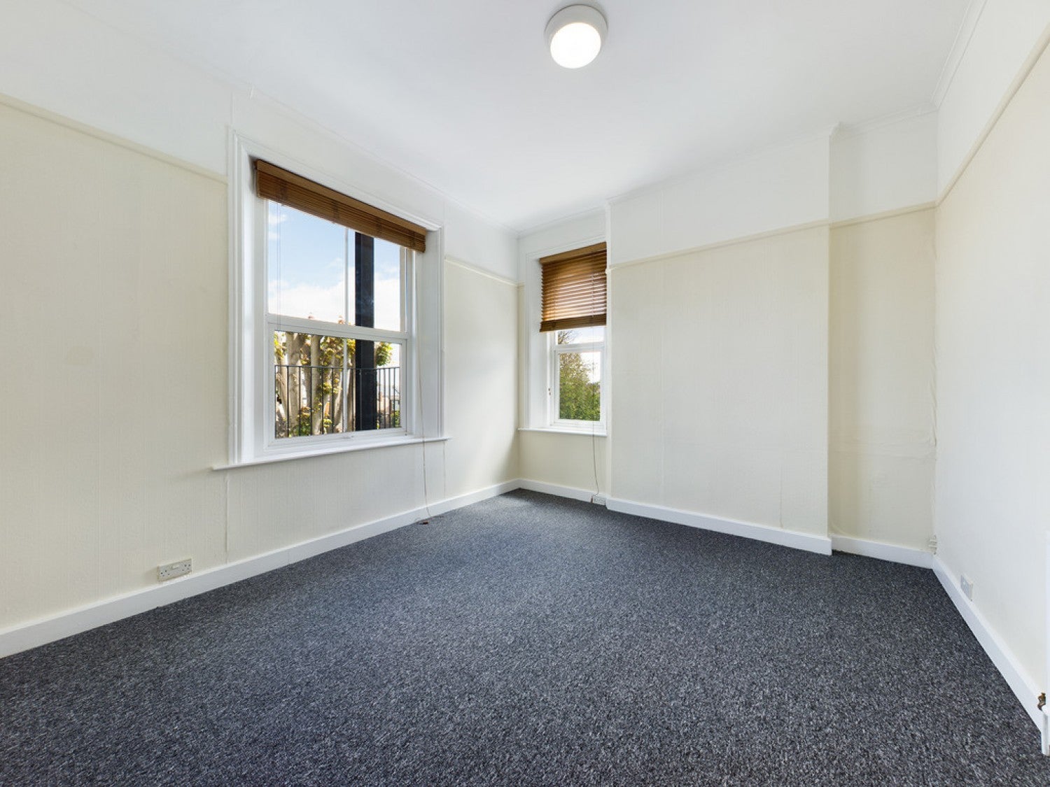 Flat Aldwick Road in Arun