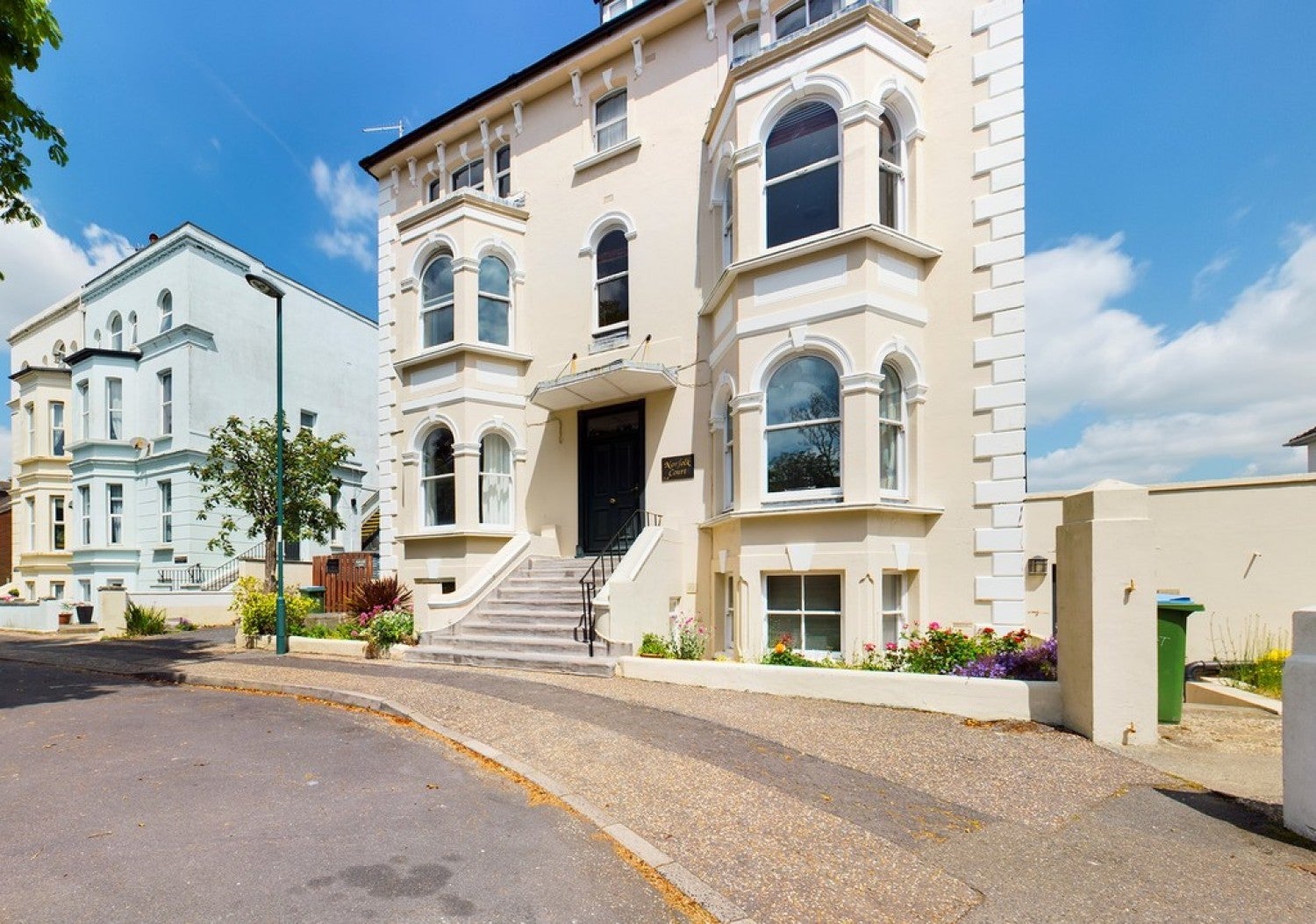 Flat Aldwick Road in Arun