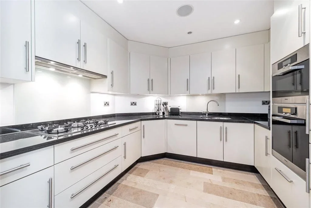 Flat Brompton Road in City of Westminster