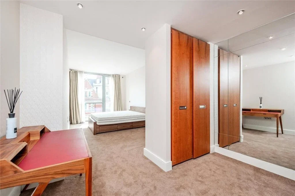Flat Brompton Road in City of Westminster