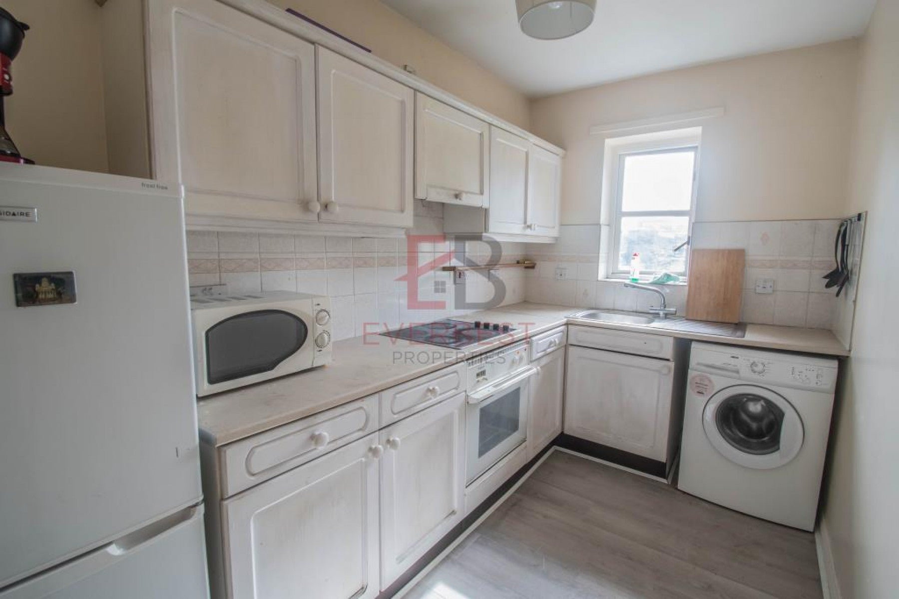 Flat Brinkburn Court in Newcastle upon Tyne