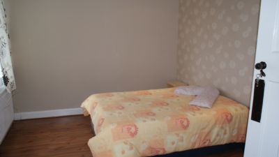Flat Cockfosters Road in Greater London