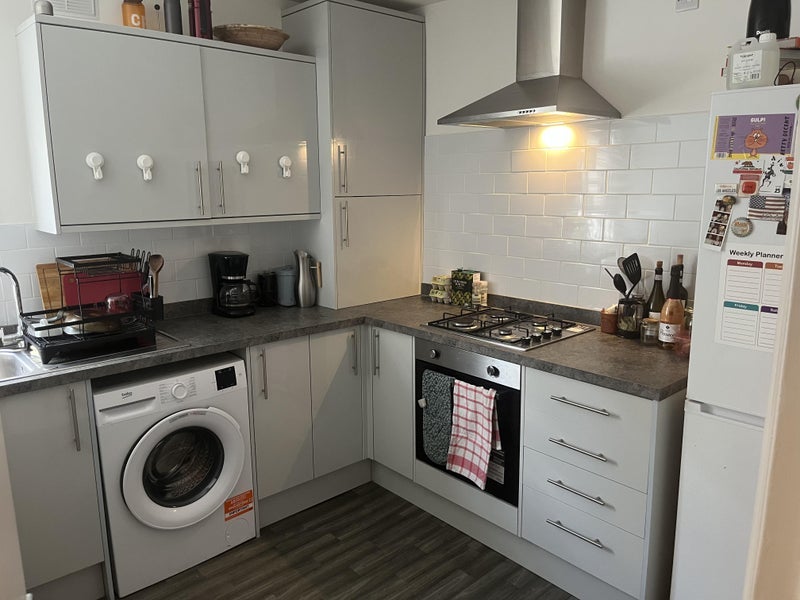 Room Jerningham Road in Greater London