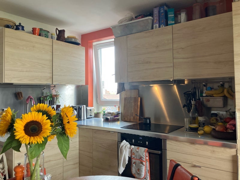 Room Purcell Street in Greater London