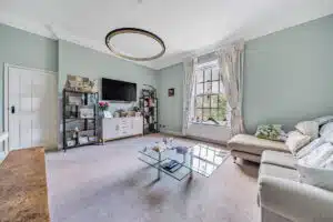 Flat Southlands Grove in Greater London
