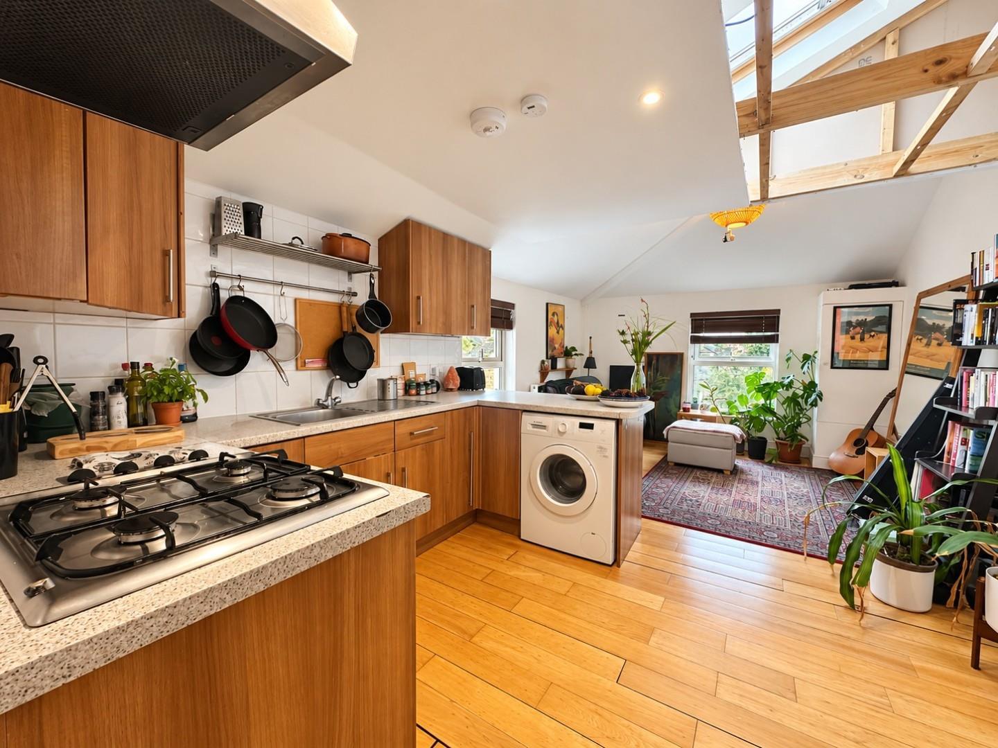 Flat Adys Road in Greater London