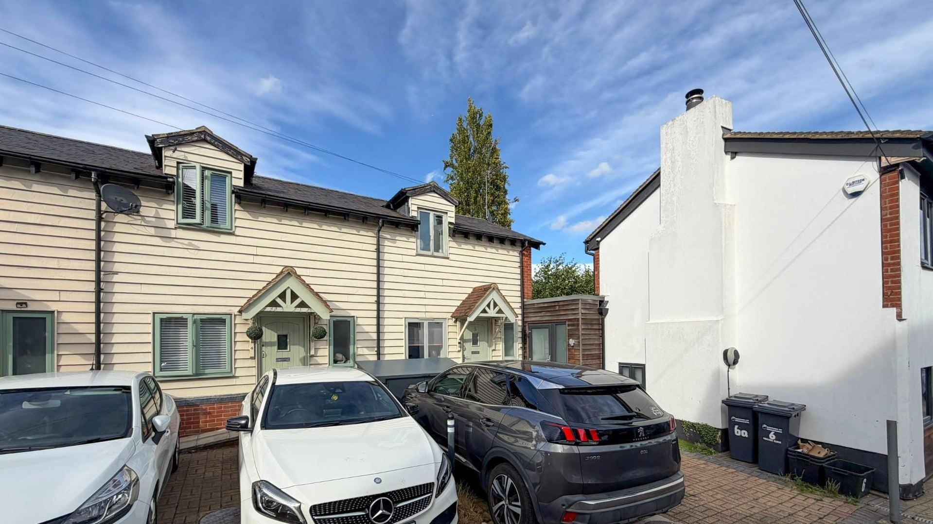 House Hogges Close in Hoddesdon