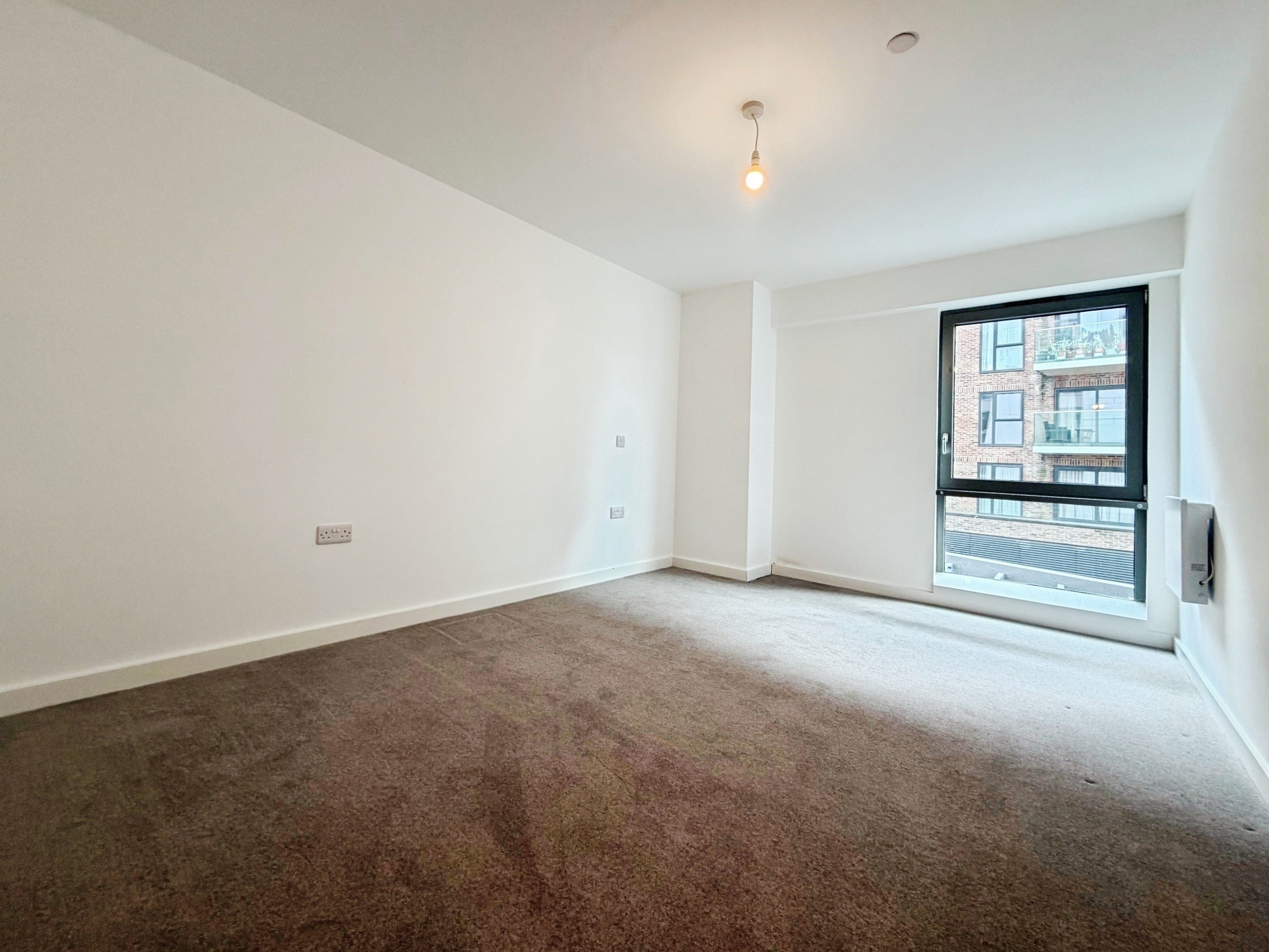 Flat Albert Place in Peterborough