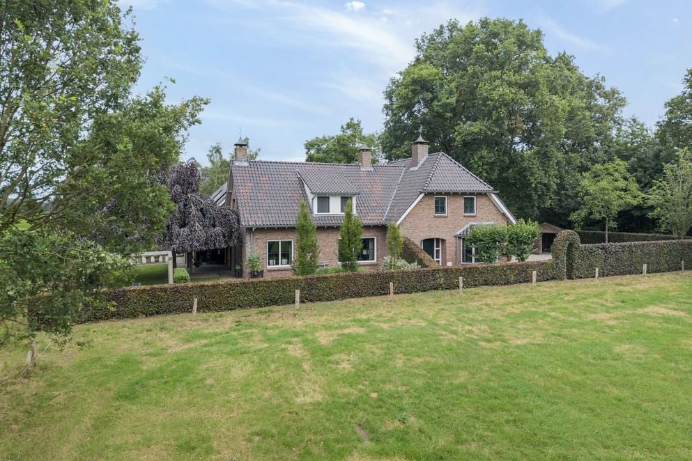 Huis Bovenbroeksweg 23 in Manderveen