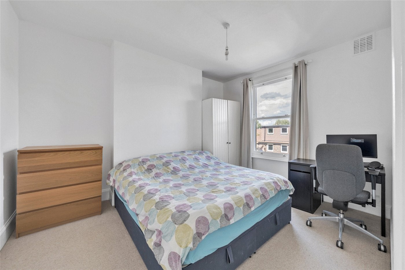 Flat Lydford Road in City of Westminster