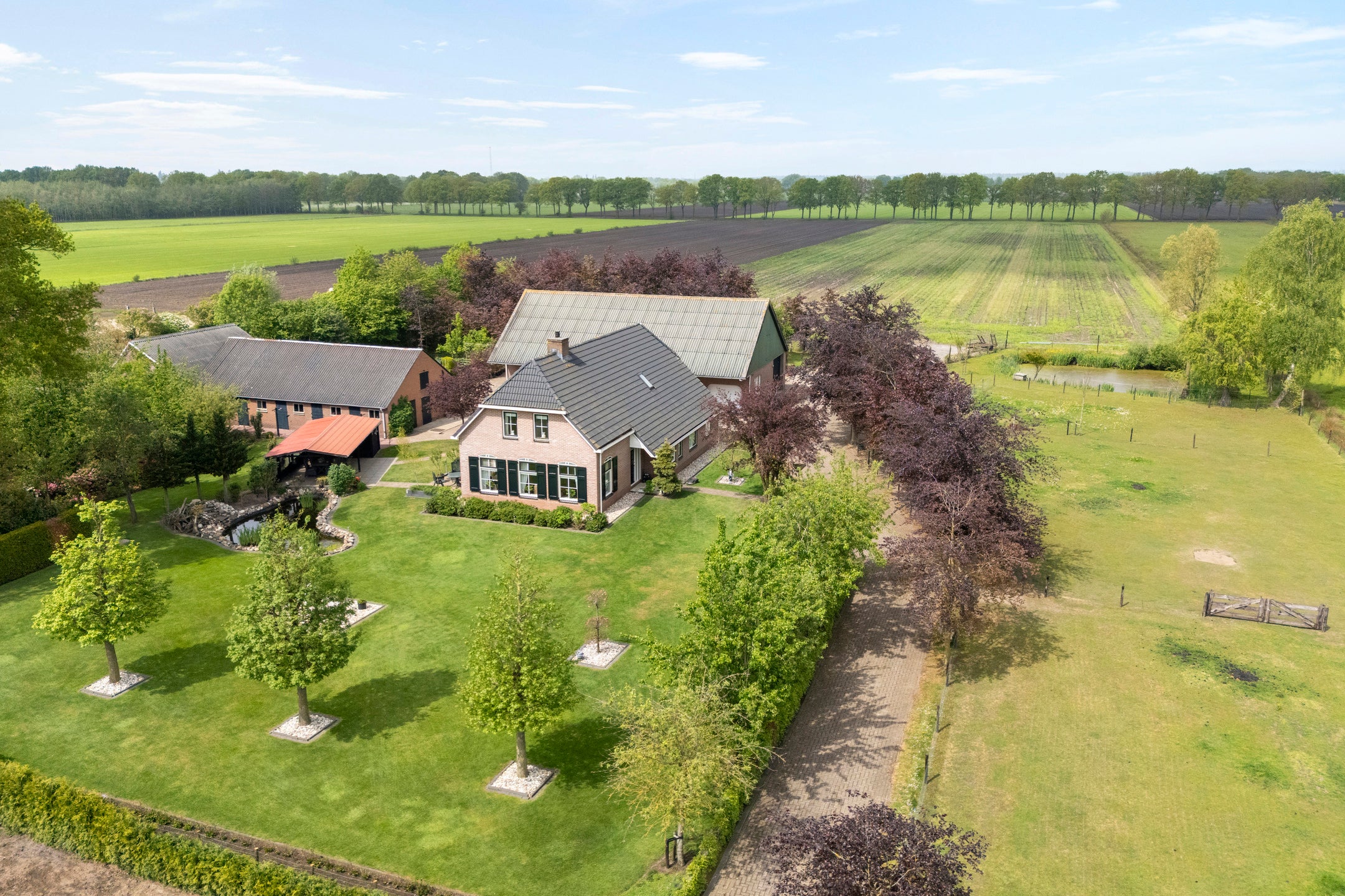 Huis Oosterveen 57 in Nieuwleusen