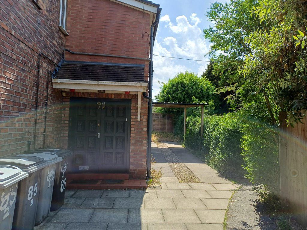Flat Fence Avenue in Macclesfield