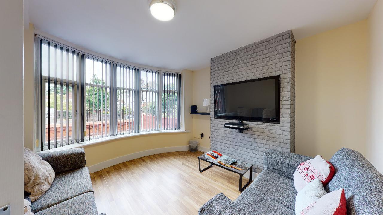 House Mornington Crescent in Manchester