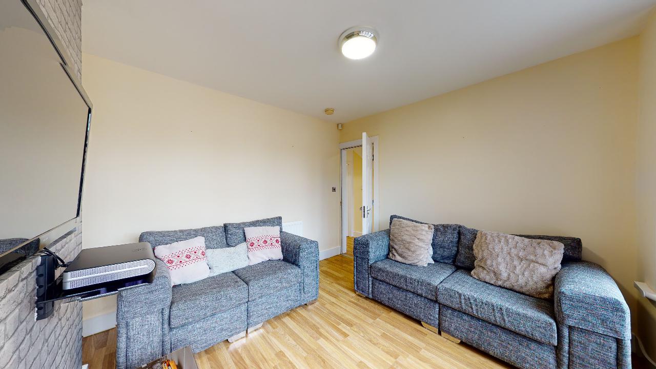 House Mornington Crescent in Manchester