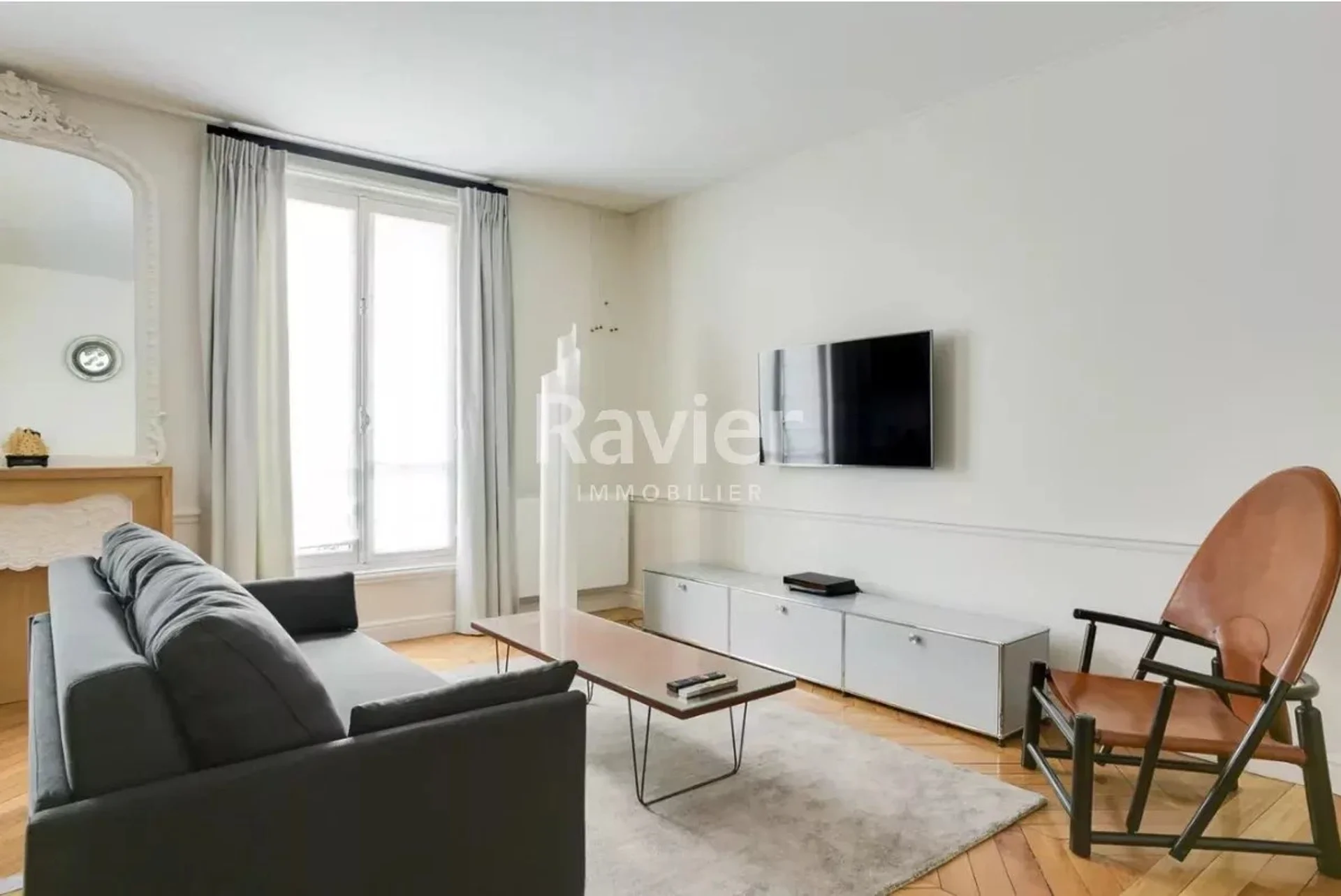 Flat Rue des Renaudes in Paris