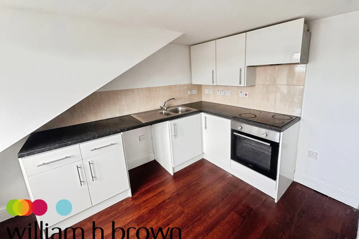 Flat Carnarvon Road in Clacton-on-Sea