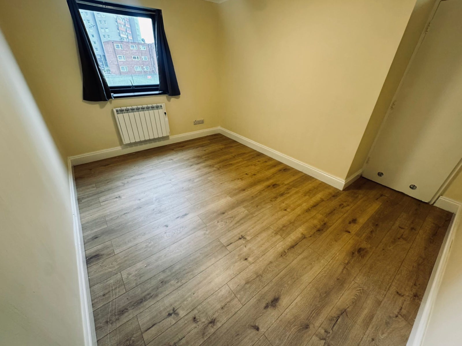 Flat Gurney Close in Greater London