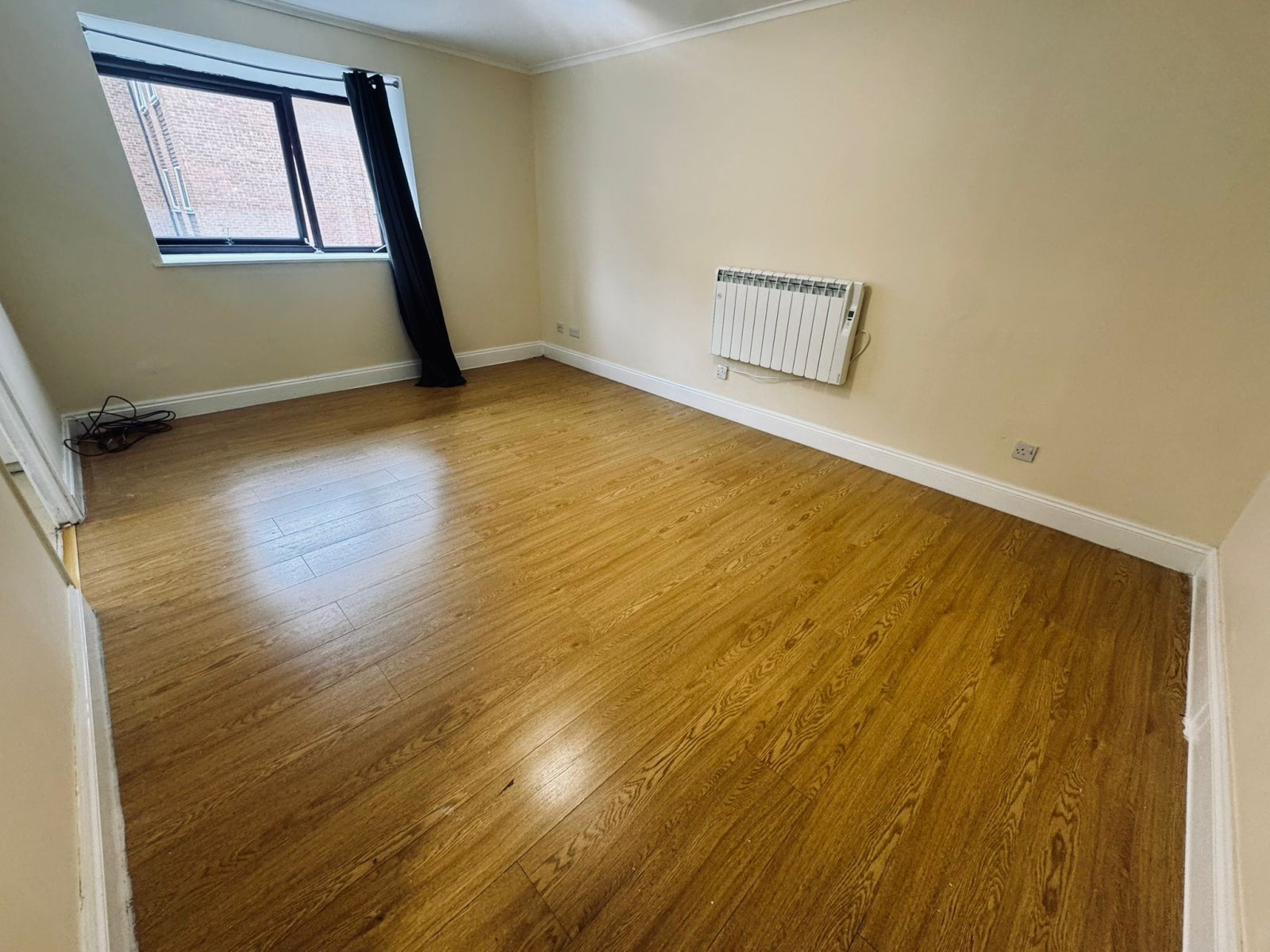 Flat Gurney Close in Greater London